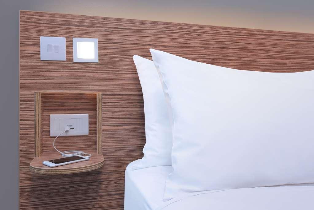 Mercure London Gatwick Airport Horley Quarto foto